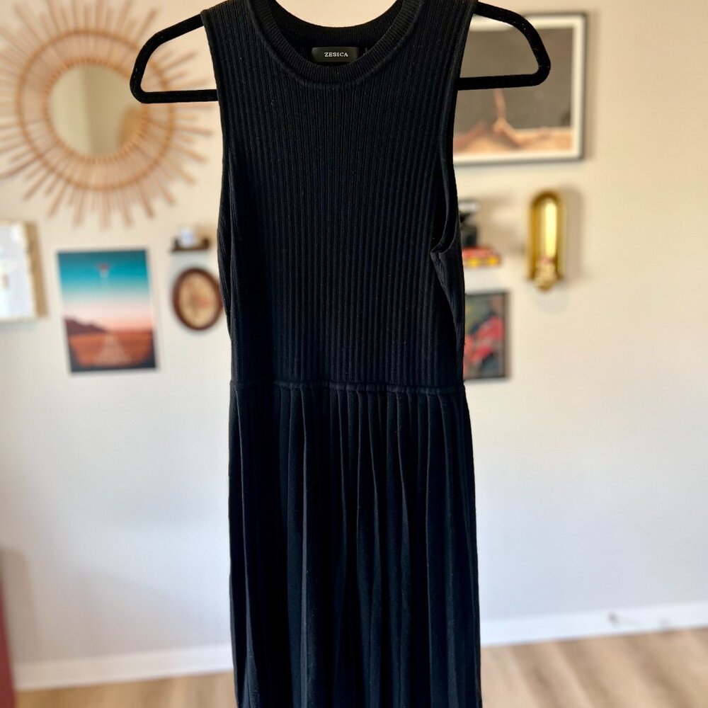 ZESICA Crewneck Knit A Line Pleated Sleeveless Mini Dress - Like New